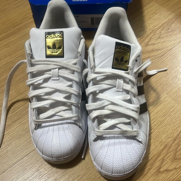 ADIDAS SUPERSTAR ORIGINALS WHITE WITH BLACK STRIPES - Picture 3 of 5